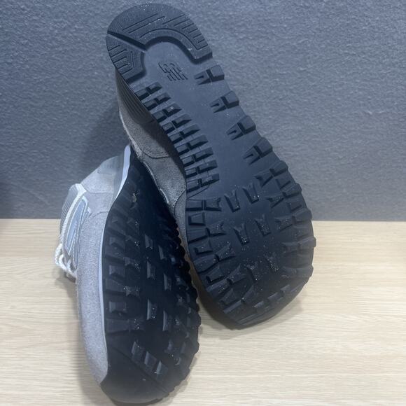 New Balance 574 Core Classic Lifestyle Style Sneakers Gray Womens Size 8B - Picture 10 of 12